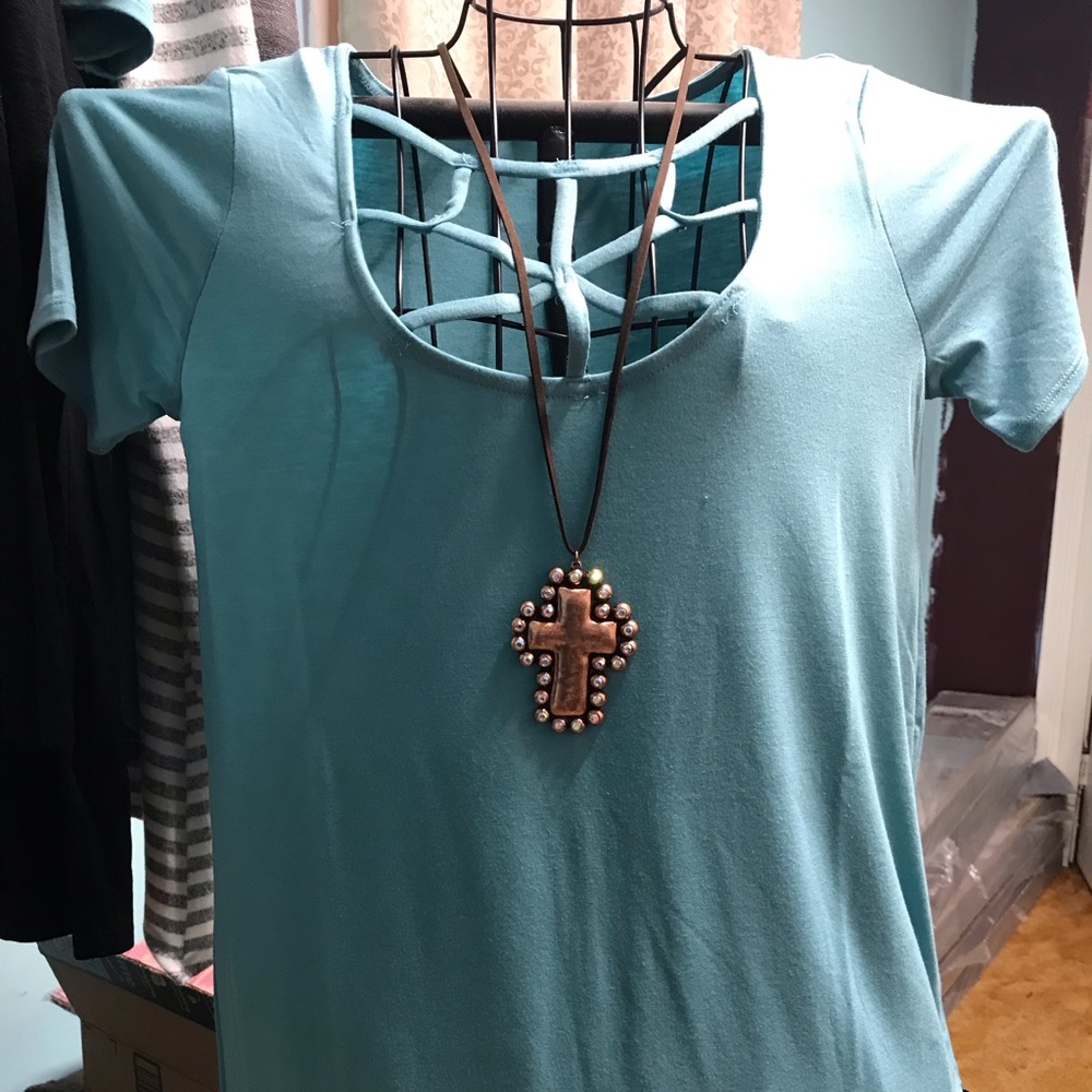 Short sleeve top